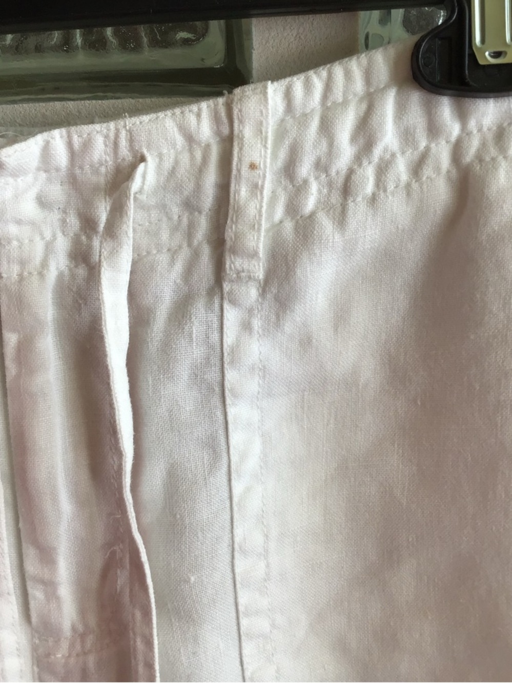 White Linen Crops - Picture 5 of 8